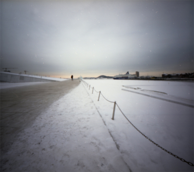 Horizon, pinhole image